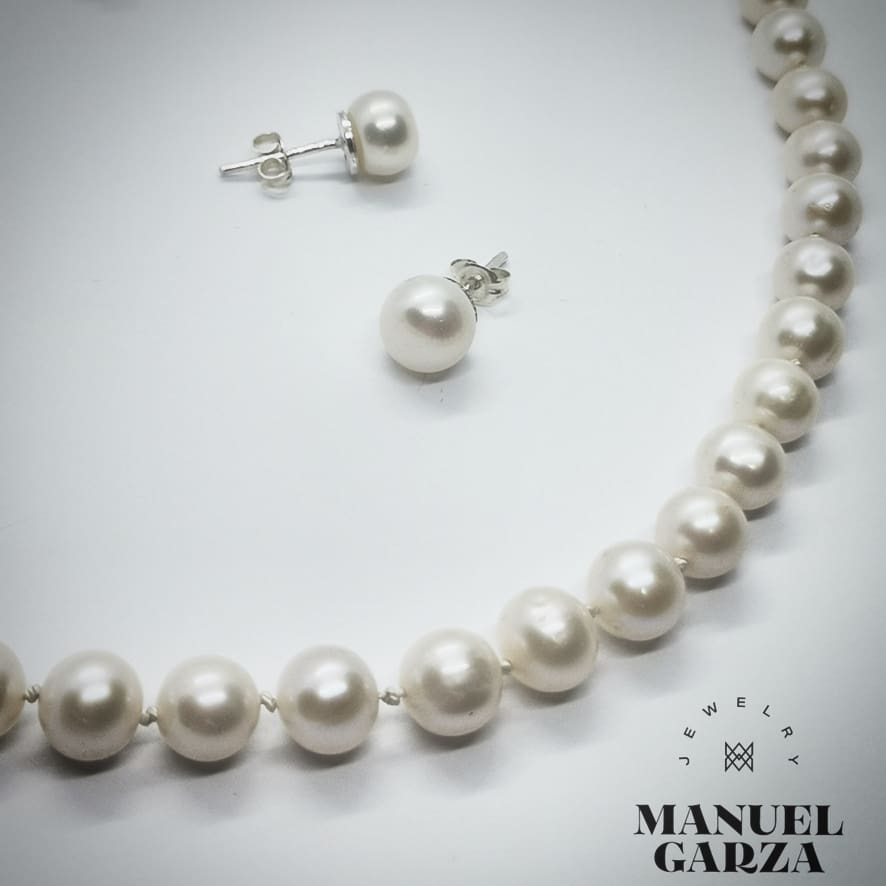 Pearls necklace and earrings - Imagen 3