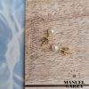 Pearls studs in gold